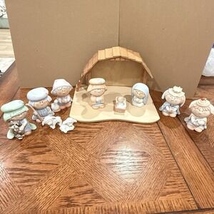 Bumpkins Nativity 11 Piece Holy Family Mary Joseph Jesus With Manger Barn VTG